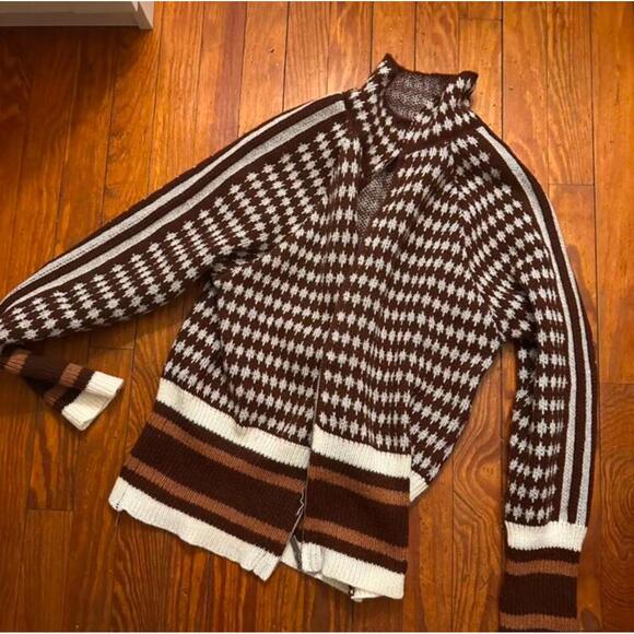 Turtleneck sweater - Picture 2 of 4